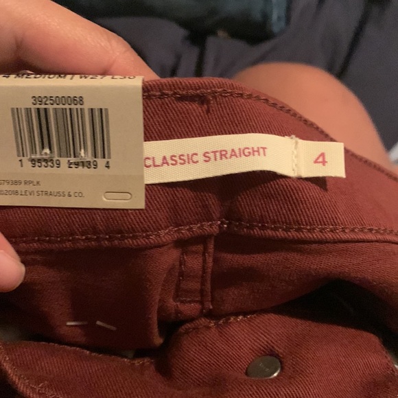 Levis classic stretch fabric mid rise straight leg relaxed fit jean - Picture 5 of 9